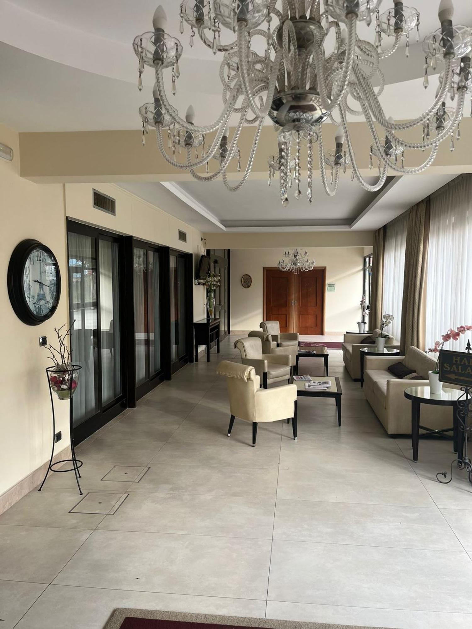 Pisani Hotel San Nicola La Strada Exterior foto